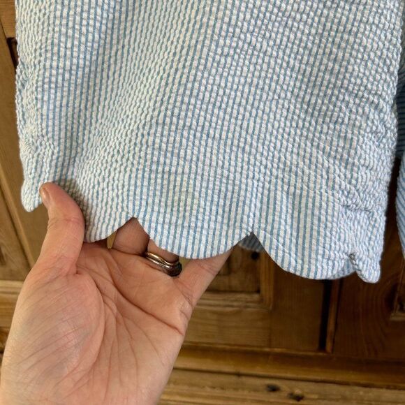Lilly Pulitzer 0 Shorts Blue White Stripe Pockets Buttercup Scallop Seersucker - Picture 5 of 12